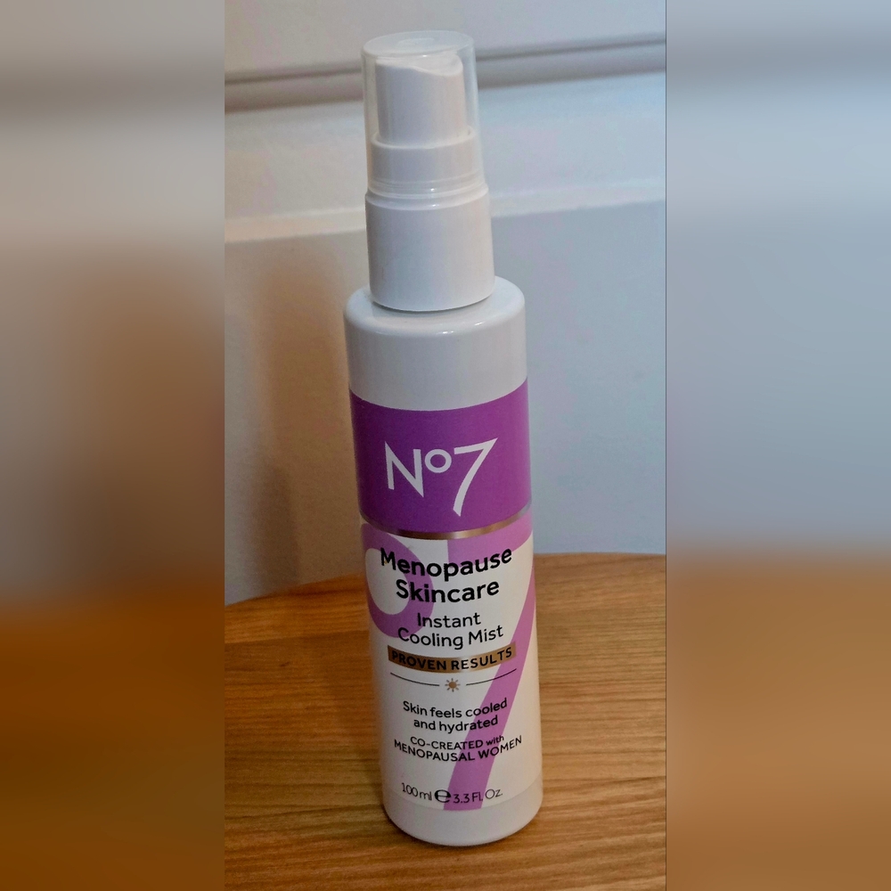 No7 Cooling Mist with Purple Accents